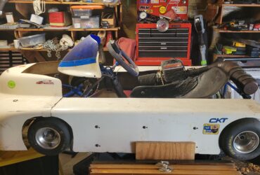 1995 CKT SlingShot Sprint Yamaha complete kart and LOTS of spares. Chicago area