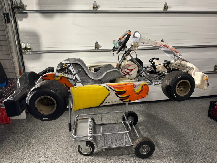 Kart Republic KR1 Chassis + mini package seat, wheels, tires, battery supply, bags, cover
