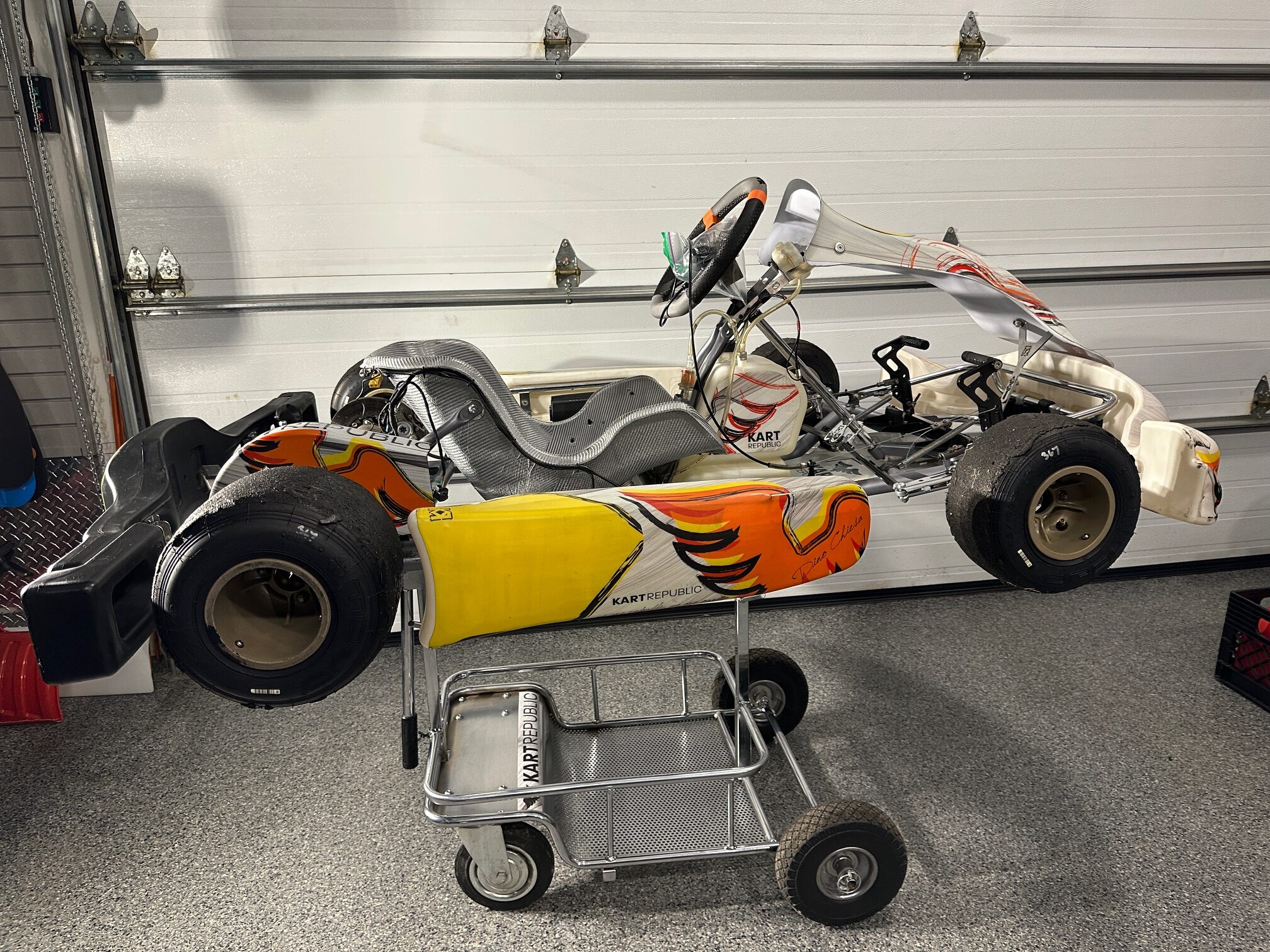 Kart Republic KR1 Chassis + mini package seat, wheels, tires, battery supply, bags, cover